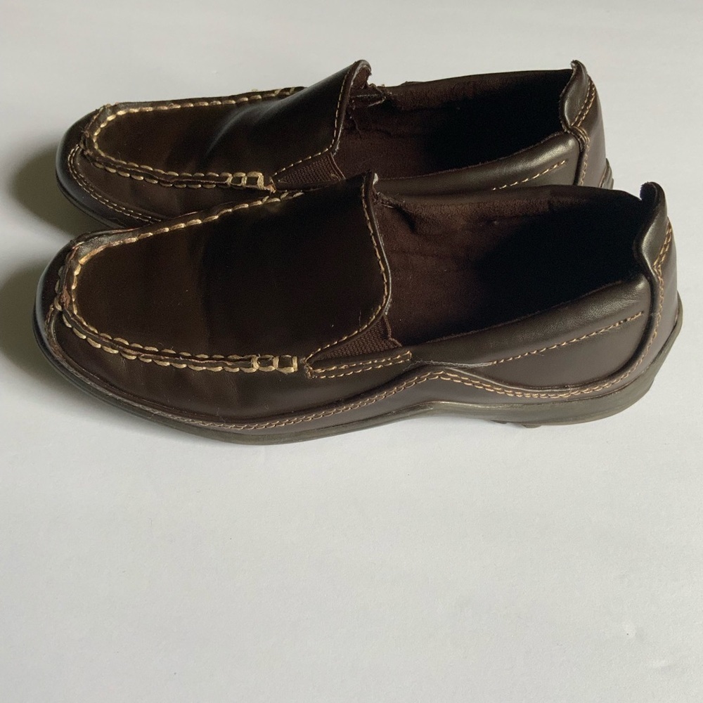 Cole Haan brown leather size 2